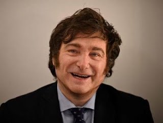 Salário mínimo na Argentina sob o governo Milei tem aumento de 30% e país fecha janeiro com o primeiro superávit mensal em 12 anos