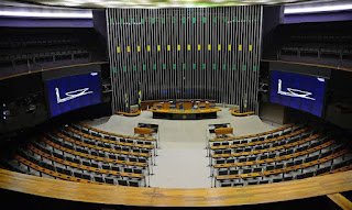 Deputados e senadores esticam feriado de carnaval e só retornam no dia 19/2