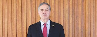 Ministro do STF, Barroso se diz “feminista” e defende legalização do aborto Ministro do STF, Barroso se diz “feminista” e defende legalização do aborto