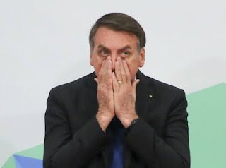 PF indicia Bolsonaro por falsificação de certificado vacinal; investigação aponta associação criminosa e inserção de dados falsos em sistema público