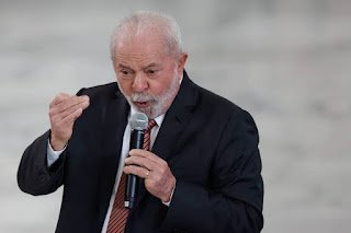 Lula diz que Robinho já deveria estar cumprindo pena por estupro no Brasil: ‘Crime imperdoável’ Lula diz que Robinho já deveria estar cumprindo pena por estupro no Brasil: ‘Crime imperdoável’