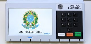 Você sabia que é proibido levar celular para a cabine de votação?
