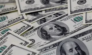 Dólar cai para R$ 5,11 com dados de inflação no Brasil e nos EUA
