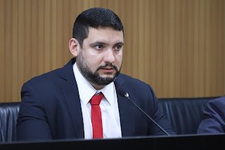 Deputado sofre intimidação de carroceiros em frente à sua residência