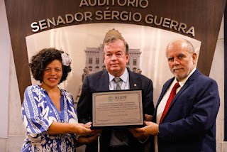 MPPE prestigia solenidade na Alepe para lembrar presos e desaparecidos políticos pernambucanos