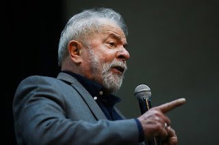 TSE multa Lula em R$ 250 mil por propaganda negativa contra Bolsonaro