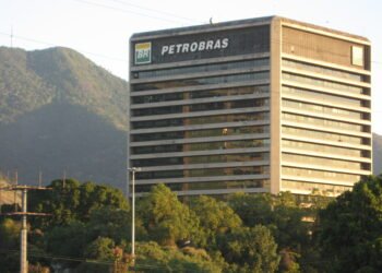 Petrobras perde R$ 55,3 bilhões em valor de mercado em três dias