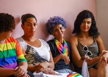 Rede pública municipal de saúde de Gravatá passa a oferecer tratamento hormonal para trans