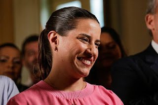 Alepe aprova PL original do Governo para fim das faixas salariais da polícia e bombeiros militares; Raquel Lyra comemora