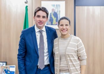 Silvio Costa Filho e Raquel Lyra se reúnem para debater obras em portos e aeroportos de Pernambuco