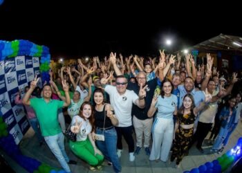 Elias Meu Fii participa de encontro com a juventude em ato de pré-campanha pela prefeitura de Pombos