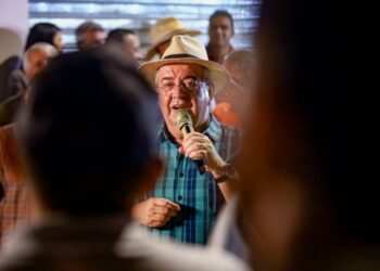 Em Gravatá, prefeito Joselito Gomes inaugura pavimentação de 9 ruas no Bairro do Prado e moradores comemoram; são mais de 7 quilômetros pavimentados com recursos próprios