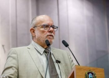 Waldemar Borges abala as estruturas do governo Raquel Lyra ao detalhar indícios de irregularidades na CLIPE; veja o vídeo