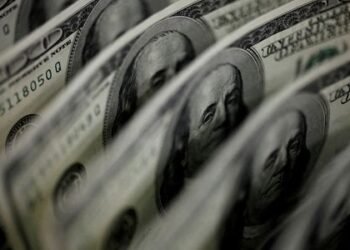 Dólar dispara e encerra junho com alta de 6,47%, cotado a R$ 5,59 nesta sexta (28)