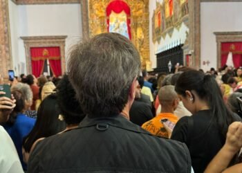 Gilson Machado marca presença na Festa do Carmo, Padroeira do Recife