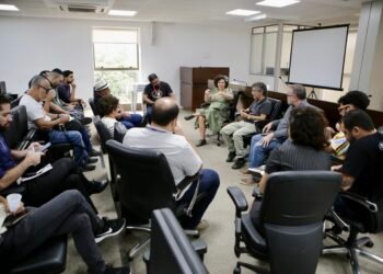 Deputada Dani Portela se reúne com representantes de servidores para debater o PL fiscal de Raquel Lyra