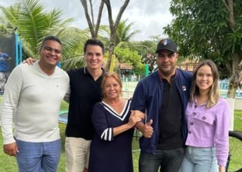 Flávio do ovo firma aliança com o deputado João de Nadegi e se fortalece na pré-disputa por vaga no Legislativo de Chã Grande