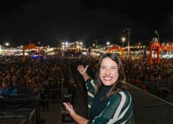 Raquel Lyra prestigia abertura do Festival Pernambuco Meu País em Gravatá
