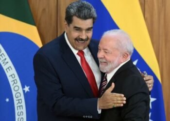 Lula diz que Maduro deve explicação para o mundo: “Poderia convocar novas eleições”
