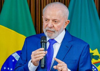 Lula diz que Venezuela é regime com viés autoritário, mas não ditadura; Maduro volta a criticar o Brasil e o sistema eleitou