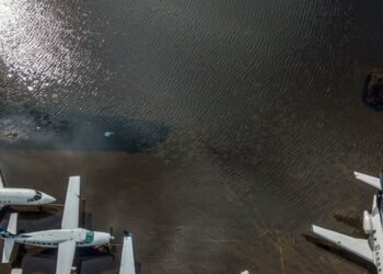 Aeroporto de Porto Alegre reabre em outubro com 70% da capacidade