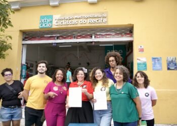 Recife: Dani Portela assina carta-compromisso pela mobilidade sustentável