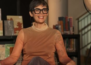 Escritora Adriana Lisboa é a entrevistada do Trilha de Letras