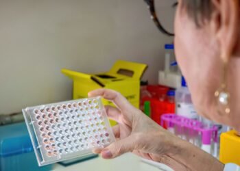 Pesquisadoras podem se inscrever no programa Mulheres na Ciência