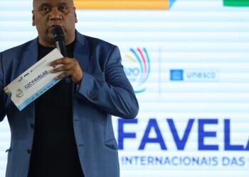 “Vamos mostrar ao mundo o que é um país chamado favela” “Vamos mostrar ao mundo o que é um país chamado favela”