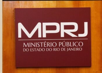 MPRJ faz ação para prender 22 policiais acusados de cobrar propina