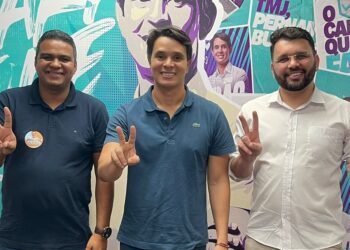 Robson Motos recebe apoio de John Lennon Advogado na corrida por vaga na Câmara de Gravatá Robson Motos recebe apoio de John Lennon Advogado na corrida por vaga na Câmara de Gravatá