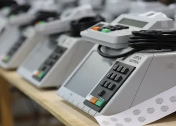 Direita tradicional foi a maior vencedora das eleições, avaliam cientistas políticos
