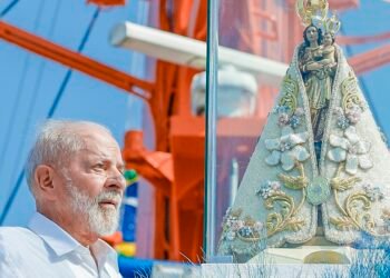 Lula participa do Círio de Nazaré, em Belém