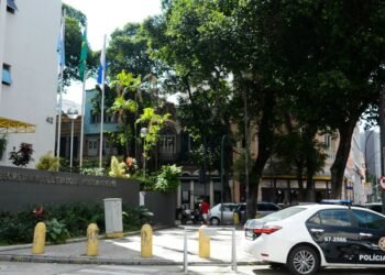 Presa quadrilha envolvida com receptação e venda de peças de veículos 