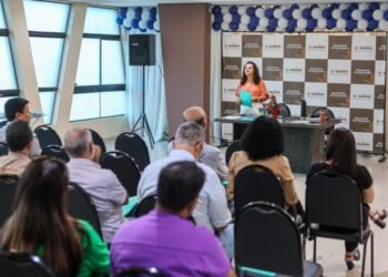 COMDICA promove oficina sobre enfrentamento ao trabalho infantil COMDICA promove oficina sobre enfrentamento ao trabalho infantil