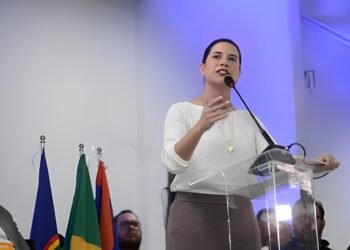 Durante seminário da AMUPE em Gravatá, Raquel Lyra promete investir R$ 1 bi em creches, concluir reforma do Hospital da Restauração e melhorias em estradas