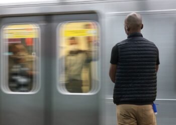 Descarrilamento interdita linhas Coral e Safira em São Paulo