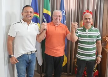 Apoio de Cabritinha amplia para 16×1 placar a favor da permanência de Léo do Ar na presidência da Câmara de Gravatá