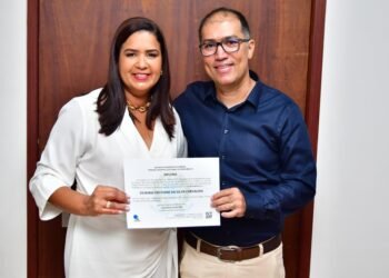 Vereadora Silmara Enfermeira é diplomada e reforça a representatividade feminina na Câmara de Gravatá