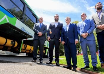 Projeto-piloto usará ônibus a gás em duas linhas intermunicipais do RJ