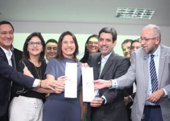 Nova tarifa social da Compesa concede desconto de mais de 50% para consumidores de baixa renda e prevê reajuste de quase 10% para quem não se enquadra no programa