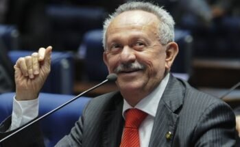 Prefeito de Barra de São Miguel-AL e pai de Arthur Lira, Benedito Lira morre em luta contra câncer