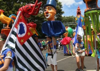 Carnaval de rua de São Paulo bate recorde, com 767 blocos inscritos