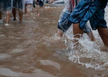 Chuvas deixam cidade de SP em estado de atenção para alagamentos