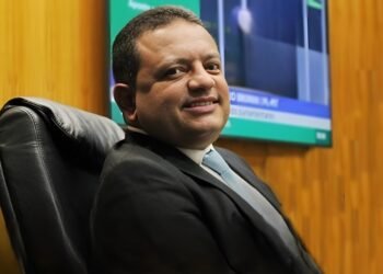 Léo do Ar é reeleito presidente da Câmara de Gravatá em votação expressiva e consolida trajetória de vitórias