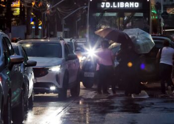 Temporal em São Paulo prejudica a operação de várias linhas do metrô