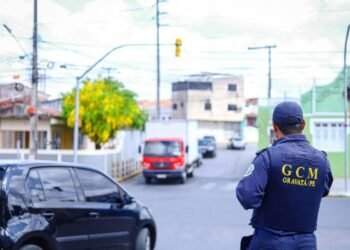 Investimentos em sinalização de trânsito em Gravatá promovem melhorias na mobilidade urbana
