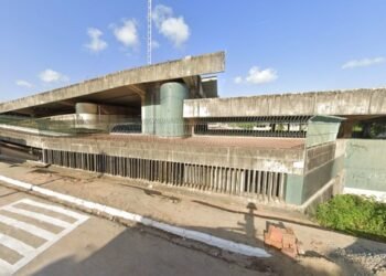 Homem é encontrado morto perto dos trilhos do Metrô do Recife e ao lado de equipamentos para cortar cabos de energia