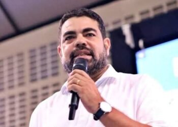 Chã Grande: Sandro Advogado anuncia pagamento de salários; mais de R$ 3 milhões foram injetados na economia local