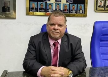 Vereador de Itamaracá é baleado na porta de casa: dois disparados atingiram o político